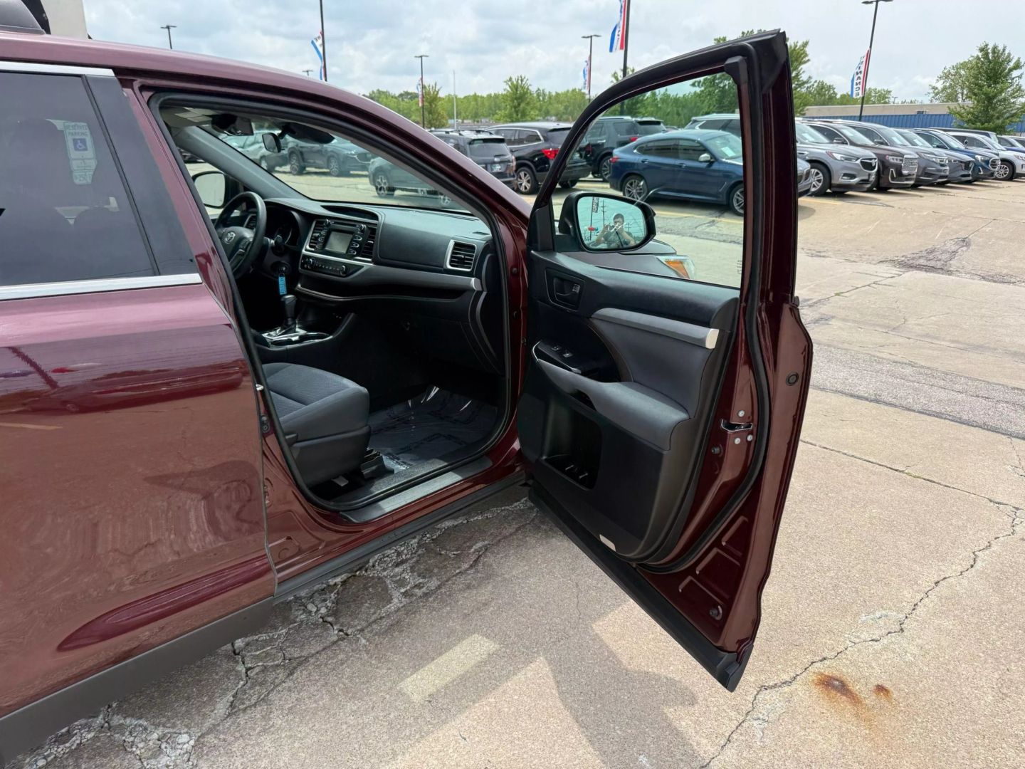 2019 Toyota Highlander - Image 22