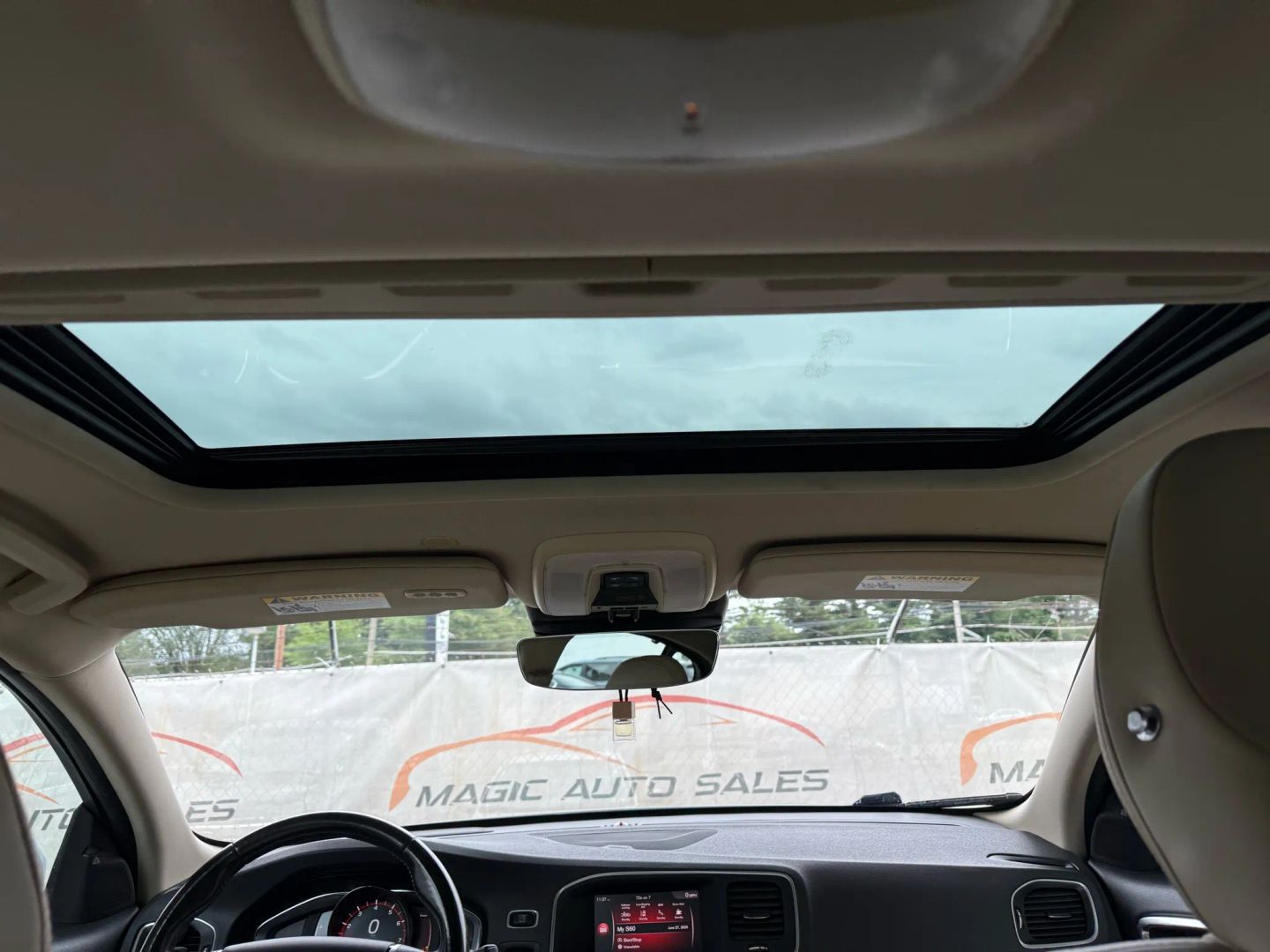 2018 Volvo S60 - Image 38
