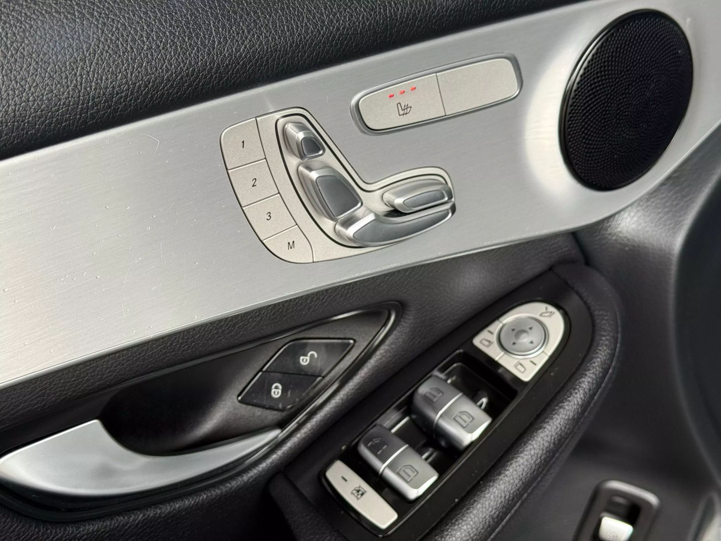2019 Mercedes-benz Glc - Image 17