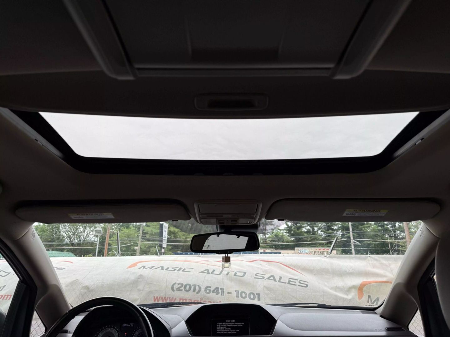 2014 Honda Odyssey - Image 37