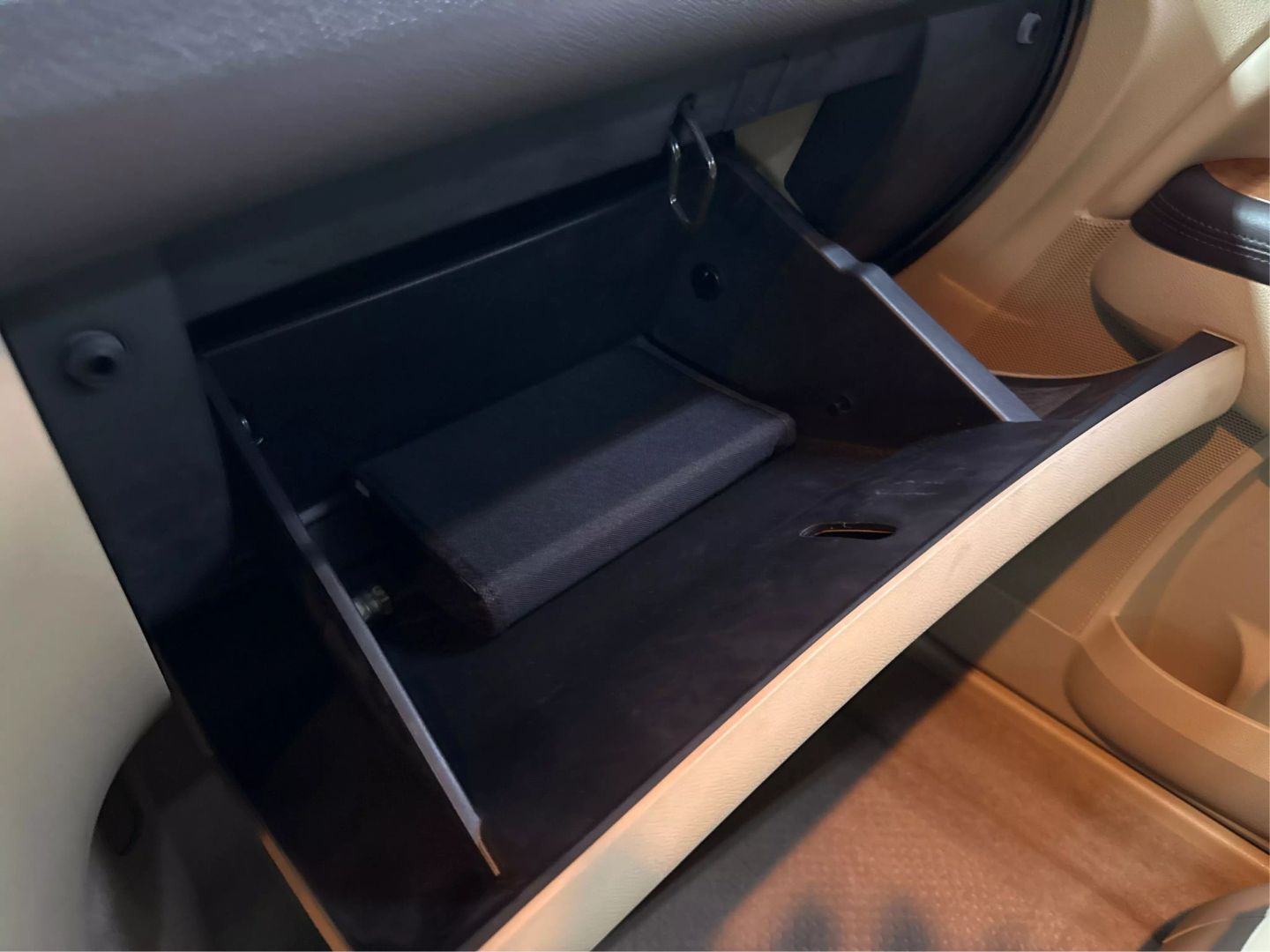 2011 Buick Enclave - Image 27
