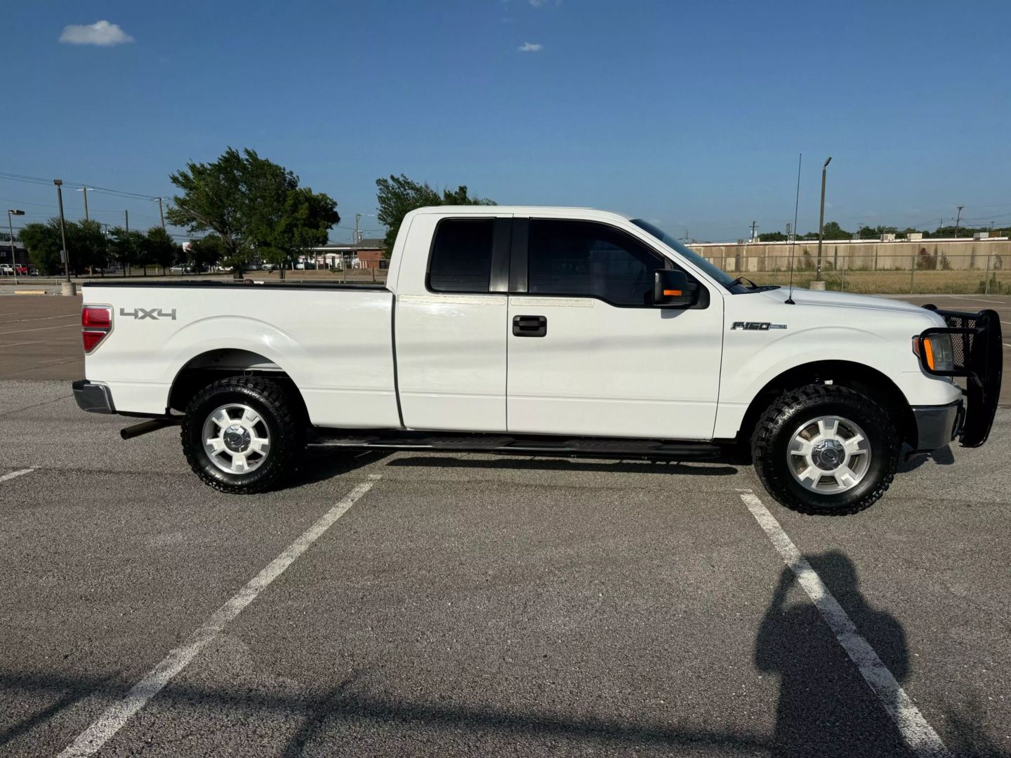 2014 Ford F150 Super Cab - Image 4