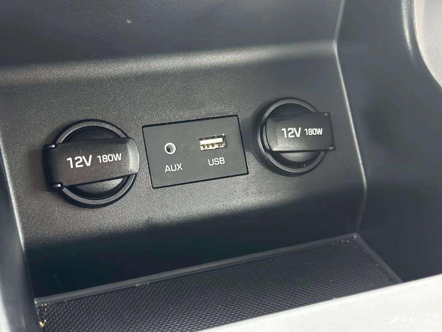 2019 HYUNDAI ELANTRA SEDAN 4-CYL, 2.0 LITER SE SEDAN 4D