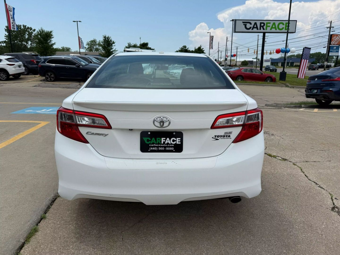 2013 Toyota Camry - Image 11
