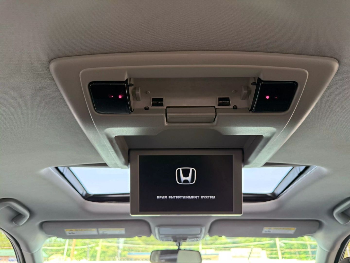 2018 Honda Pilot - Image 40