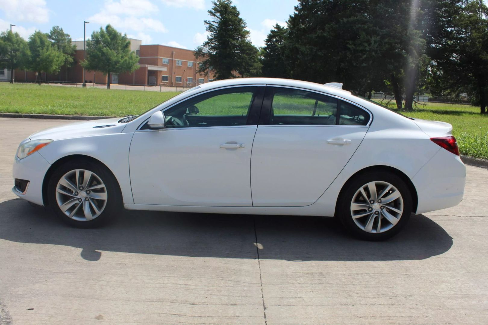 Used 2016 Buick Regal Premium 1 with VIN 2G4GP5EX4G9152839 for sale in Dallas, TX
