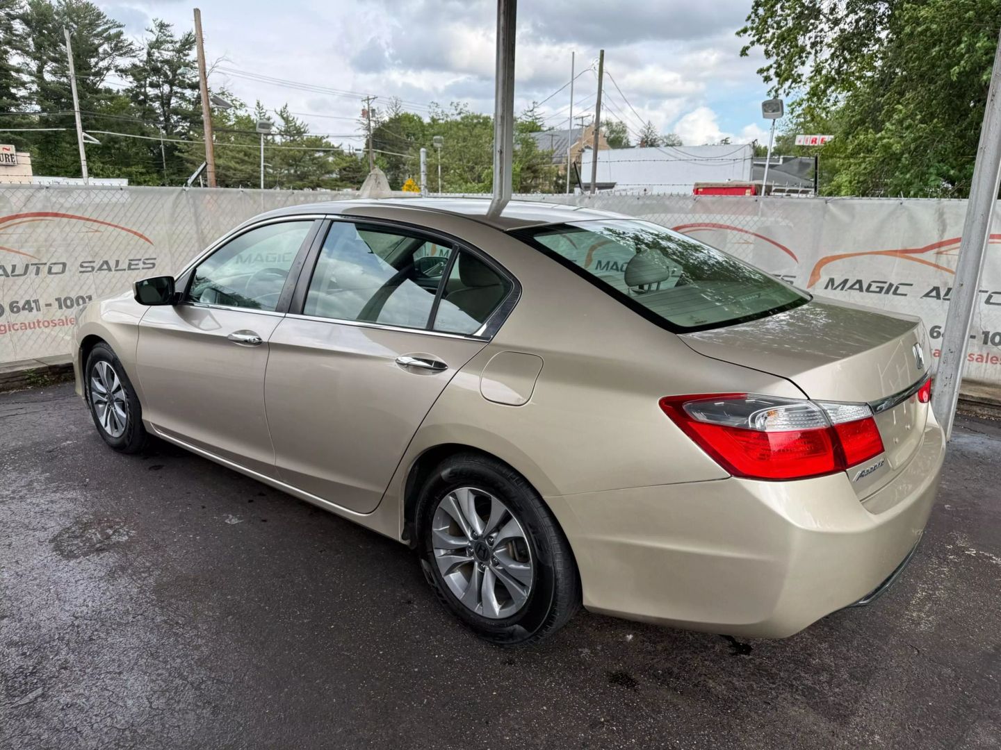 2015 Honda Accord - Image 13