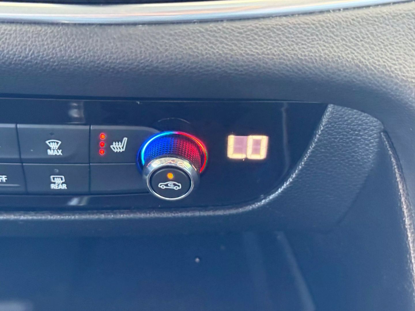 2019 Buick Enclave - Image 31