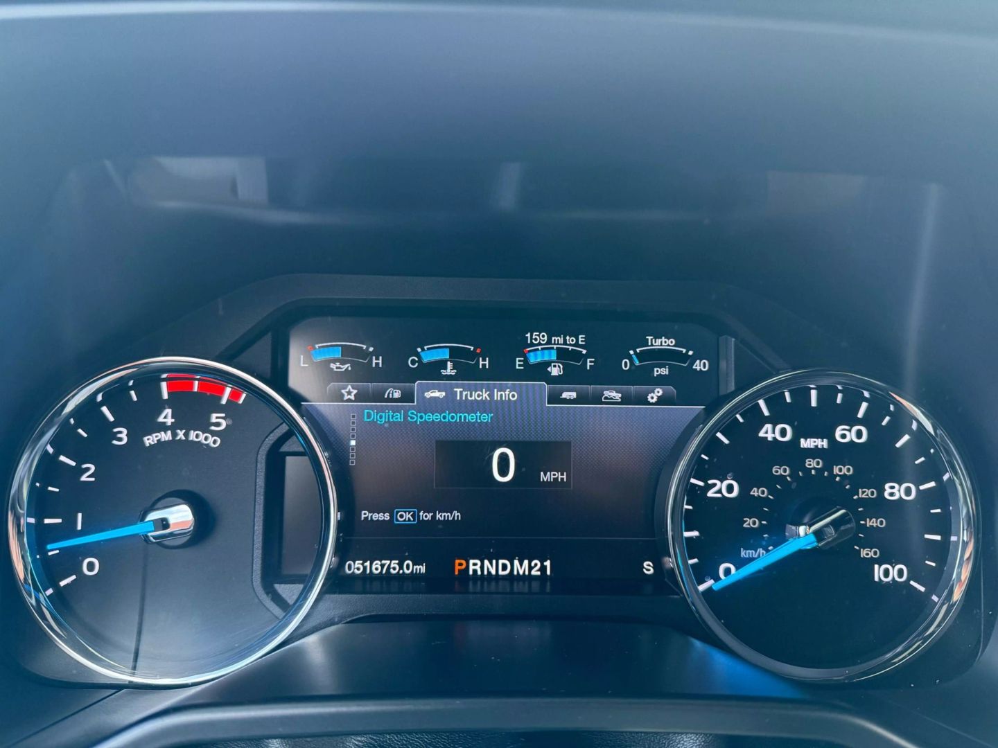 2017 Ford F250 Super Duty Crew Cab - Image 12