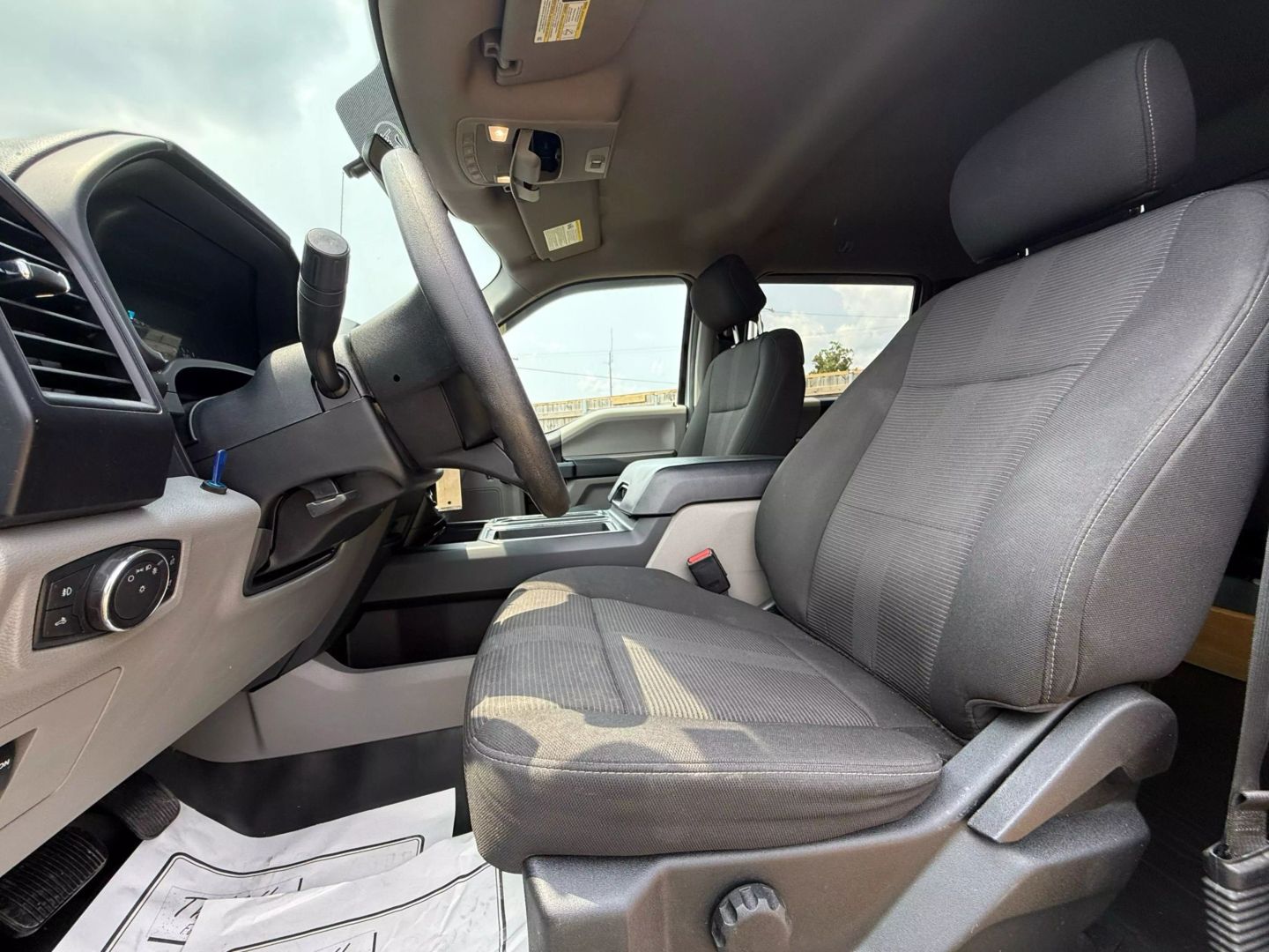 2017 Ford F150 Supercrew Cab - Image 2