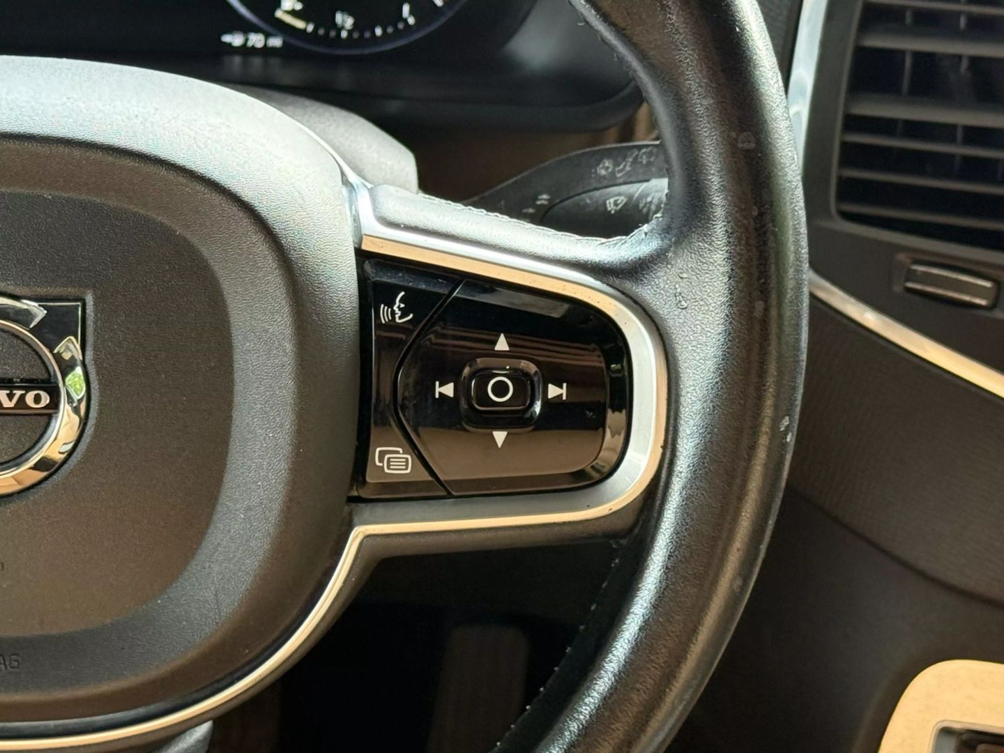 2017 Volvo Xc90 - Image 35