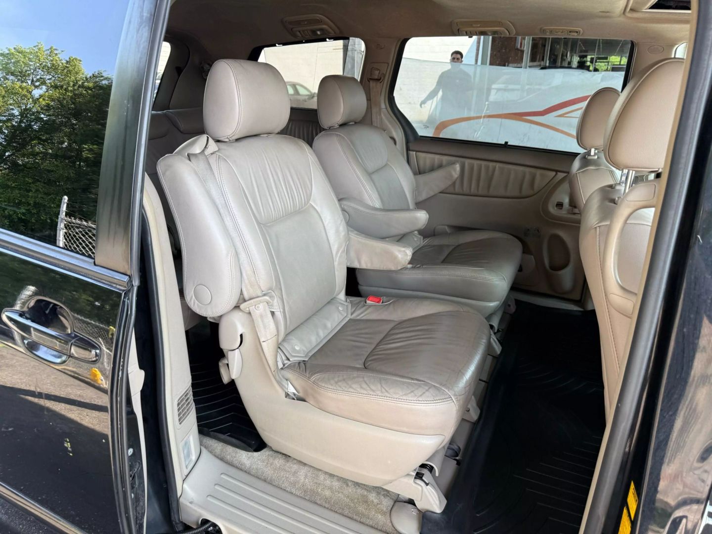 2008 Toyota Sienna - Image 20