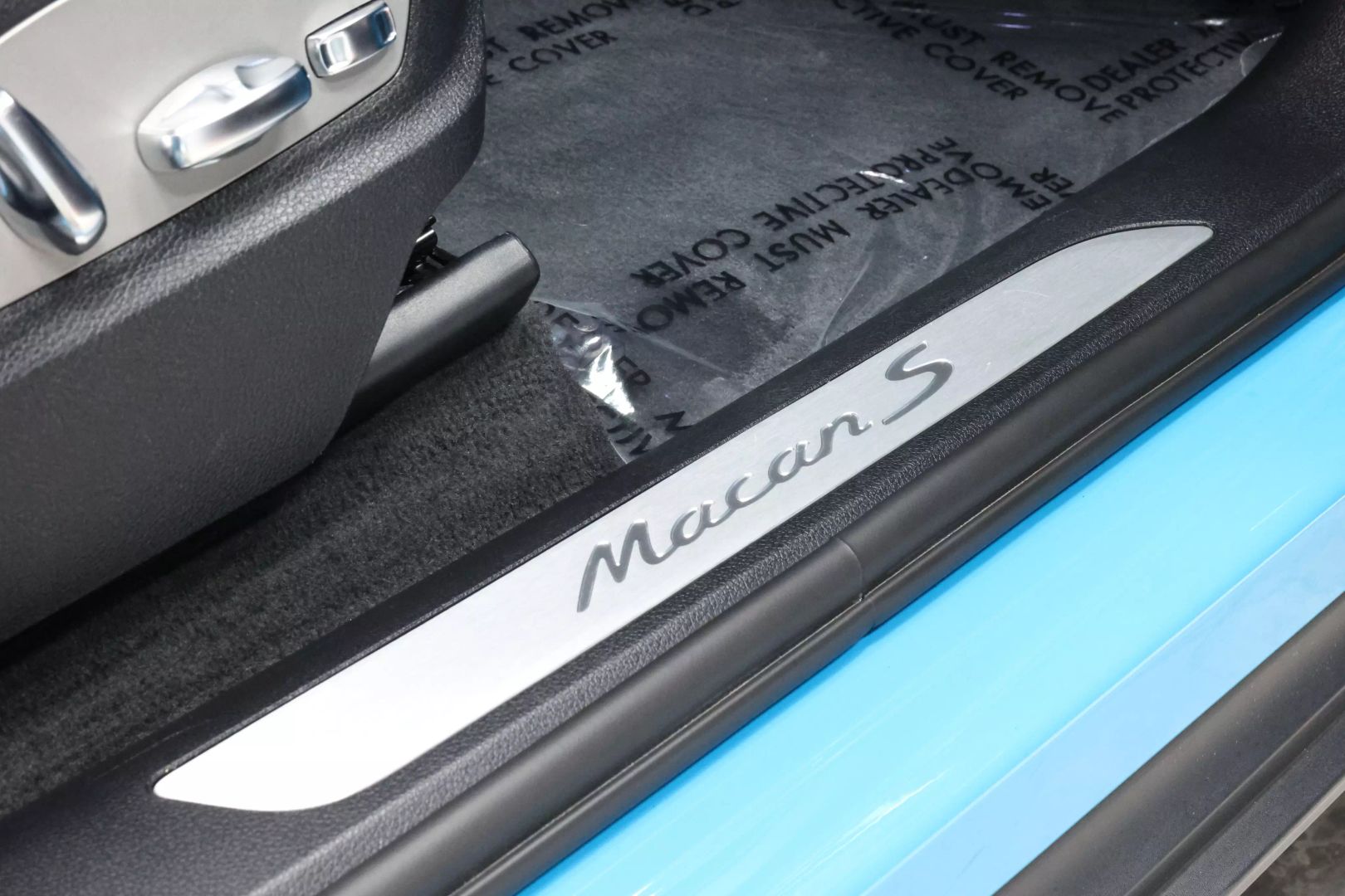 2022 Porsche Macan - Image 82