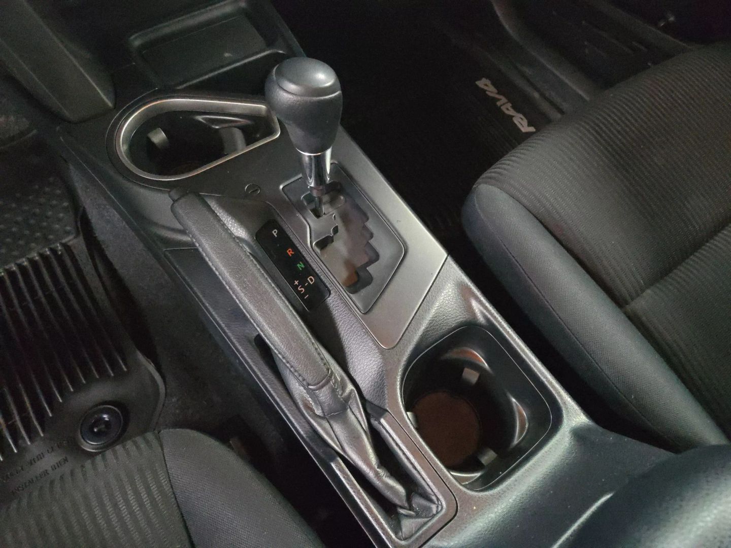 2018 Toyota Rav4 - Image 15