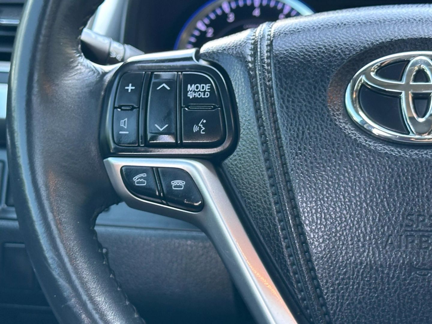 2014 Toyota Highlander - Image 31