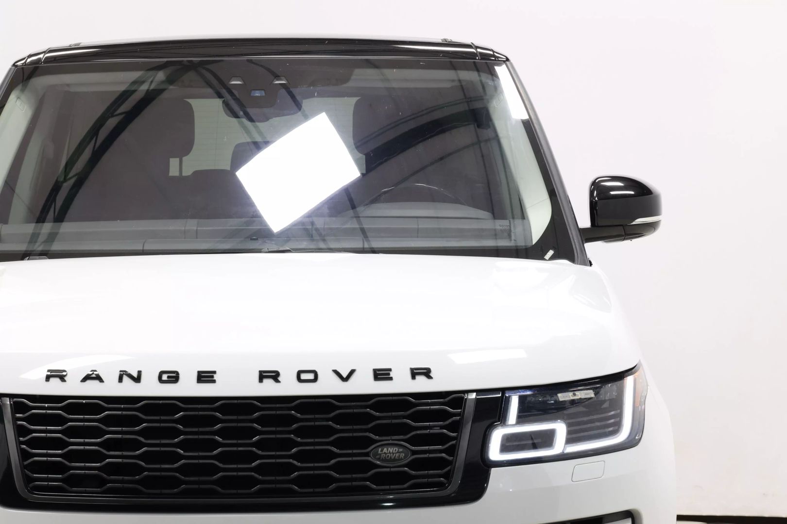 2018 Land Rover Range Rover - Image 110