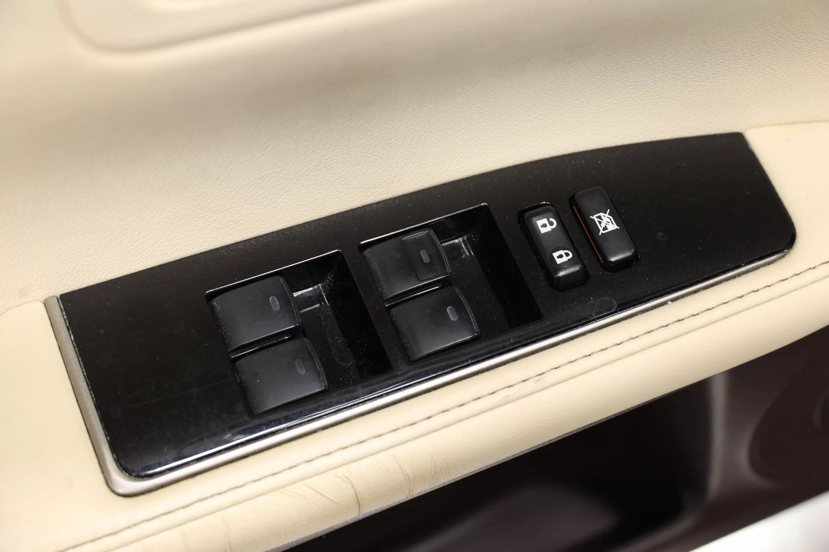 2016 Lexus Es - Image 10