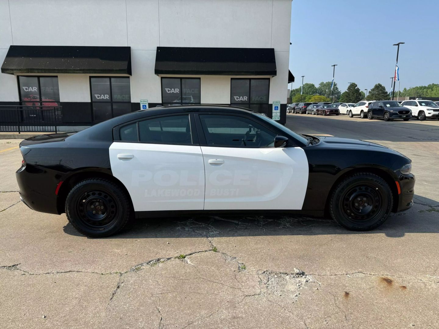 2021 Dodge Charger - Image 13