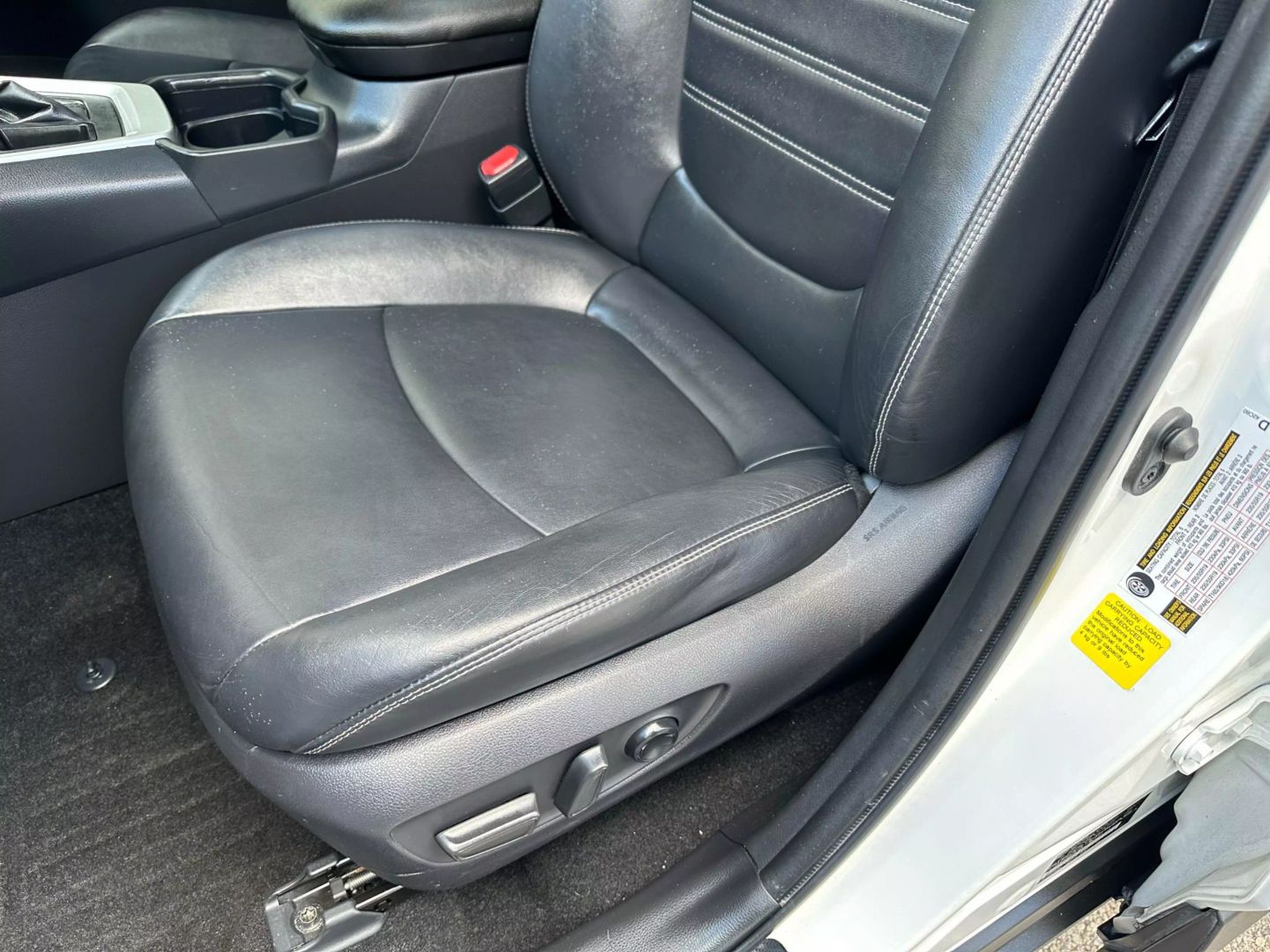 2019 Toyota Rav4 - Image 13