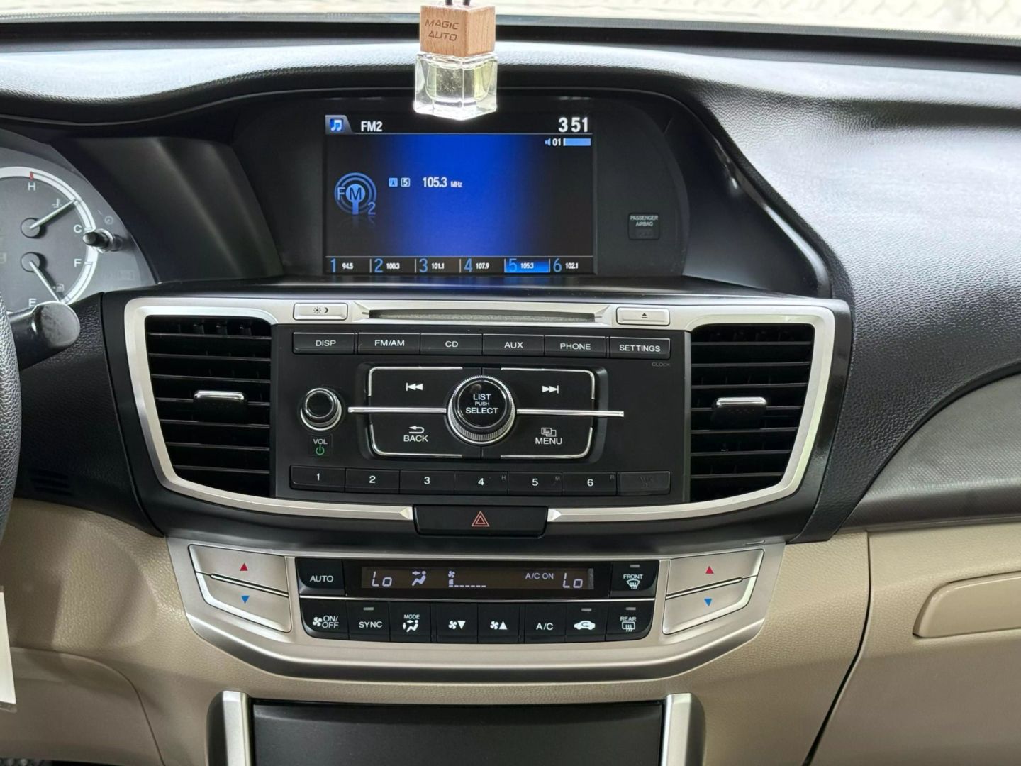 2015 Honda Accord - Image 28