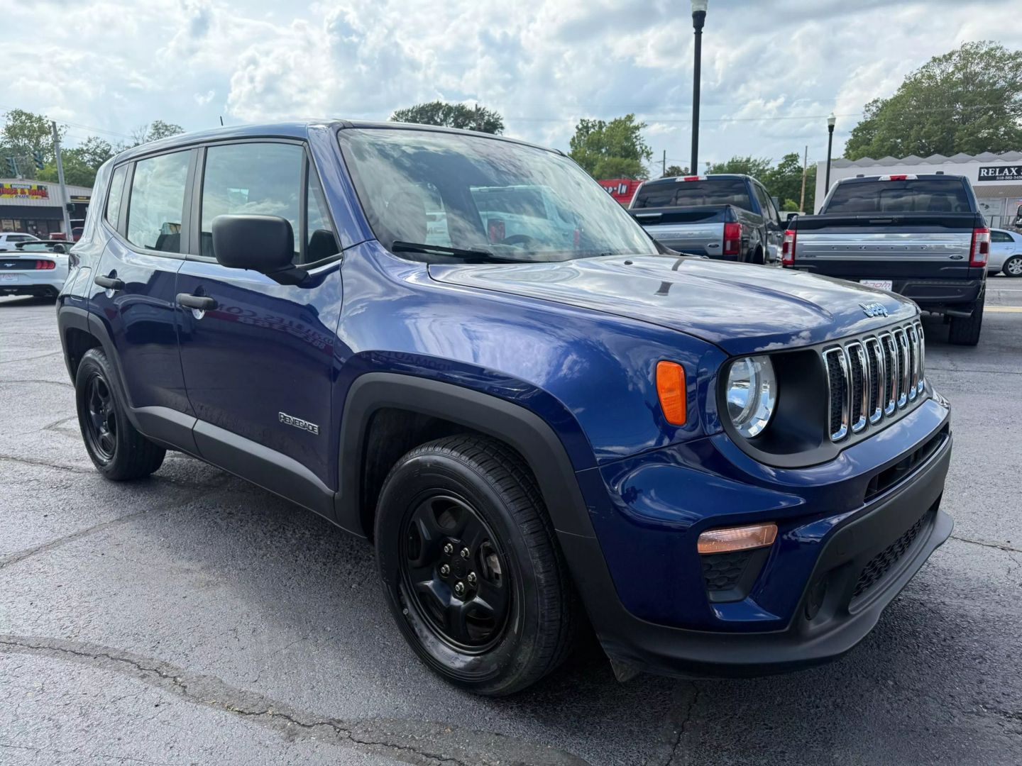 2021 Jeep Renegade - Image 9