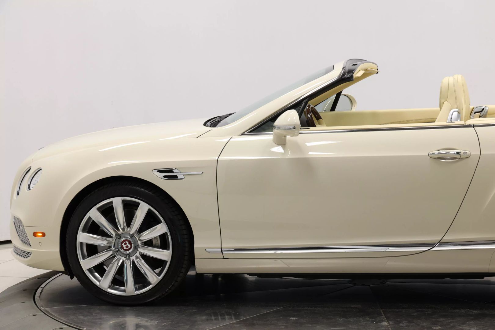 2016 Bentley Continental - Image 7