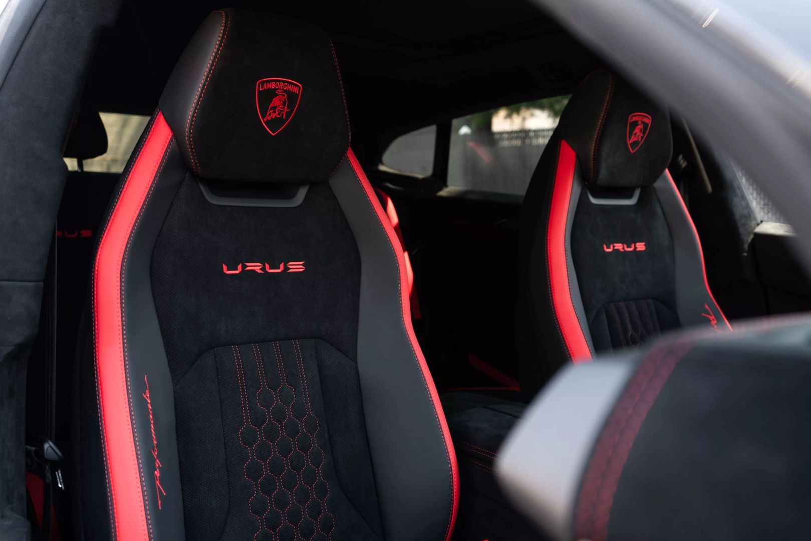 2024 Lamborghini Urus - Image 42