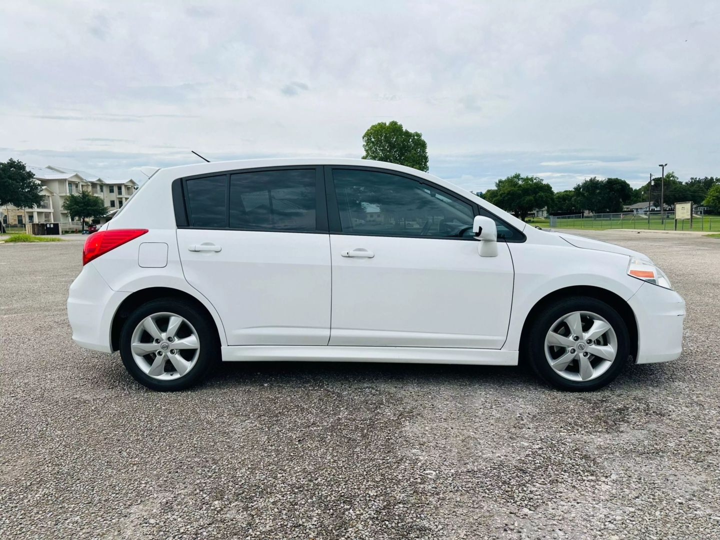 2010 Nissan Versa - Image 5