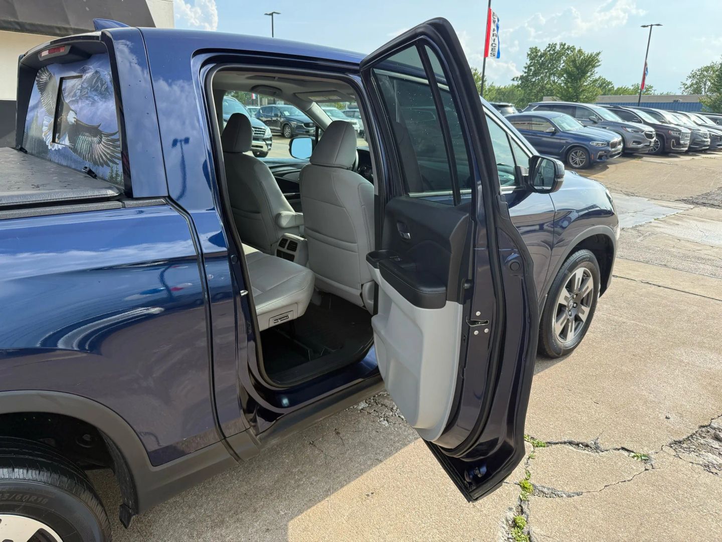 2019 Honda Ridgeline - Image 21