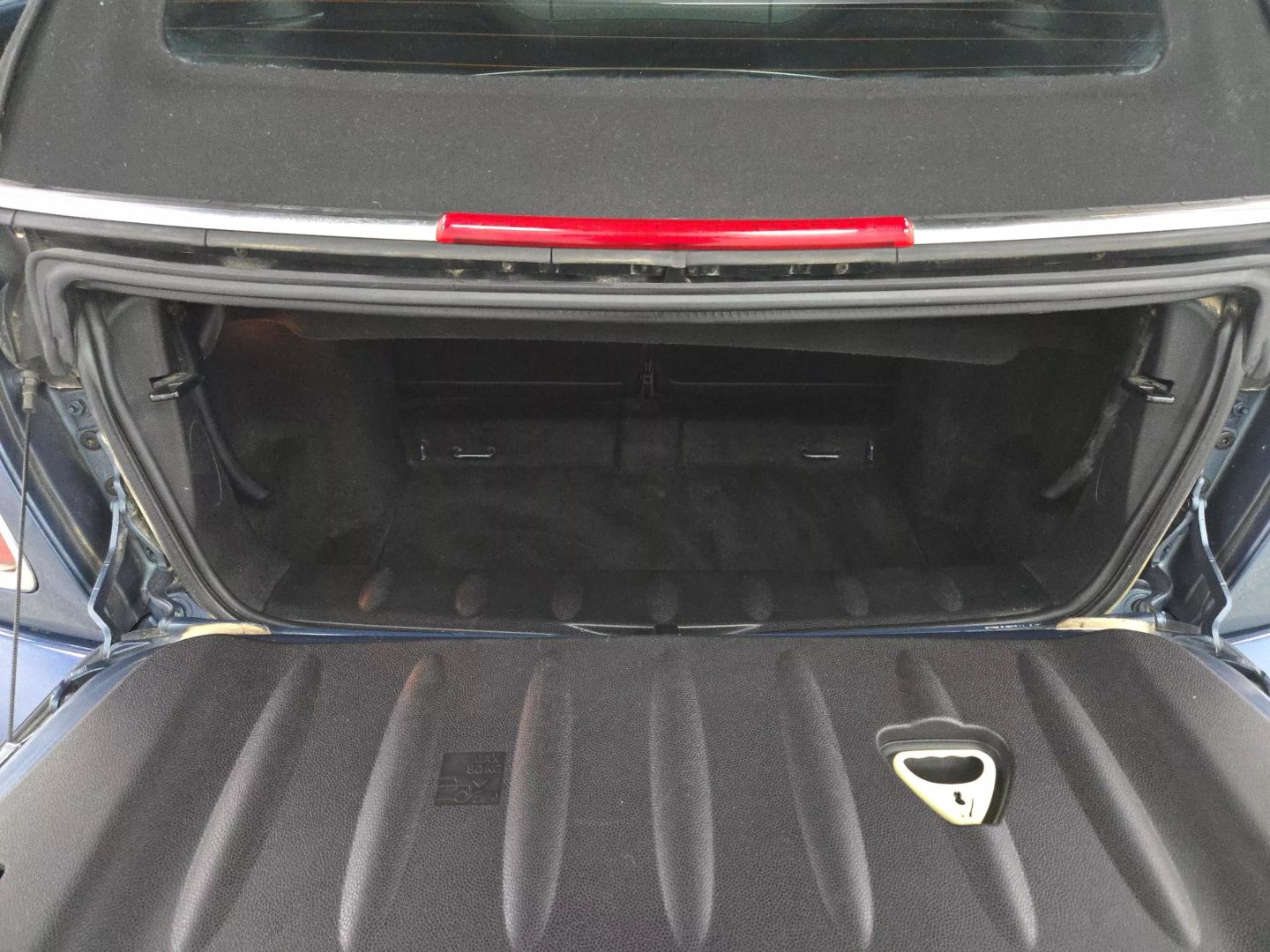 2010 Mini Convertible - Image 11