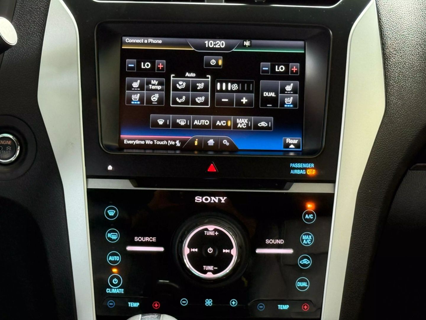 2015 Ford Explorer - Image 30