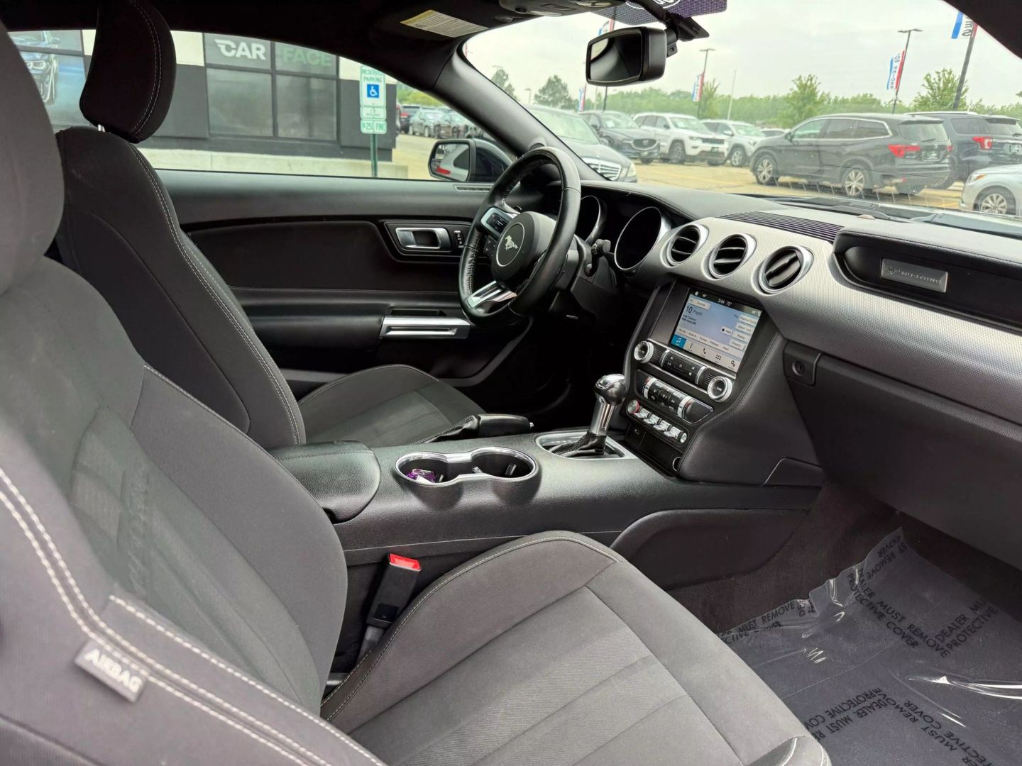 2019 Ford Mustang - Image 21