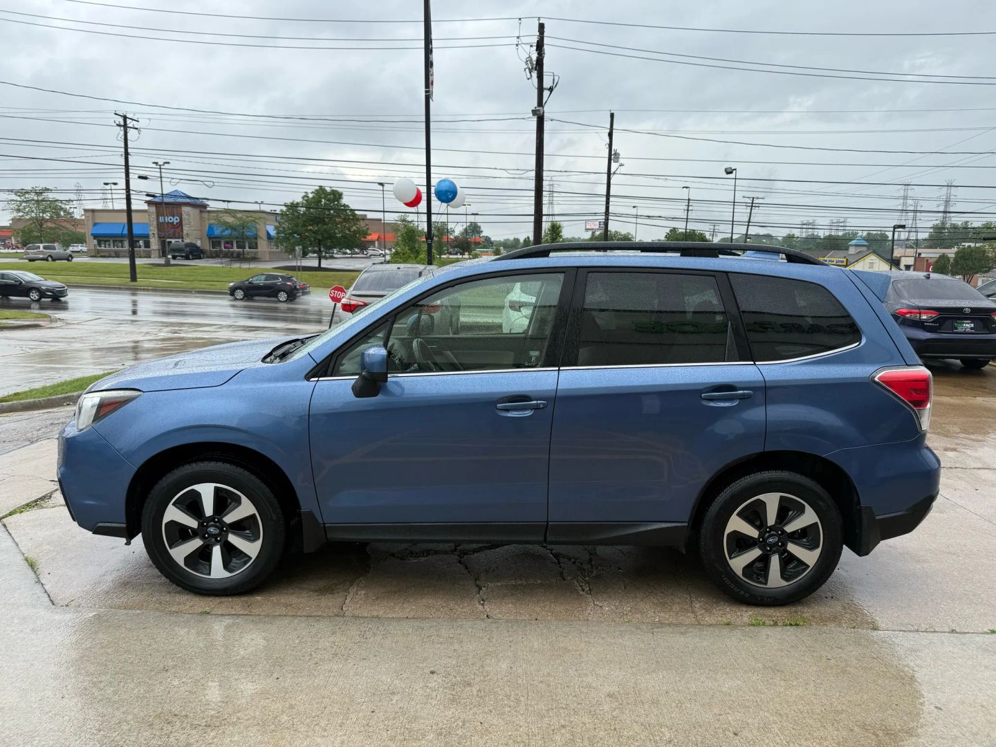 2017 Subaru Forester - Image 6