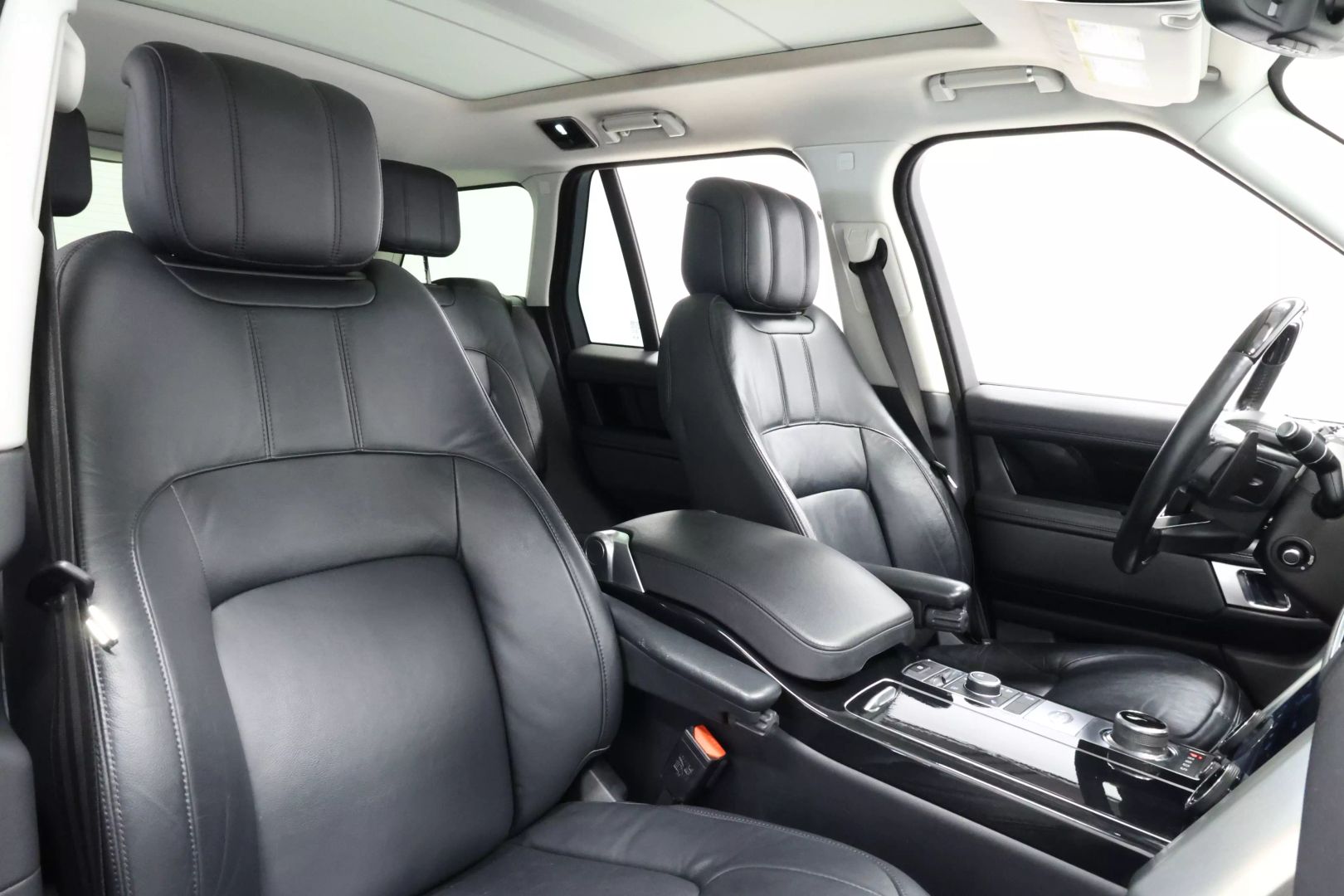 2018 Land Rover Range Rover - Image 95