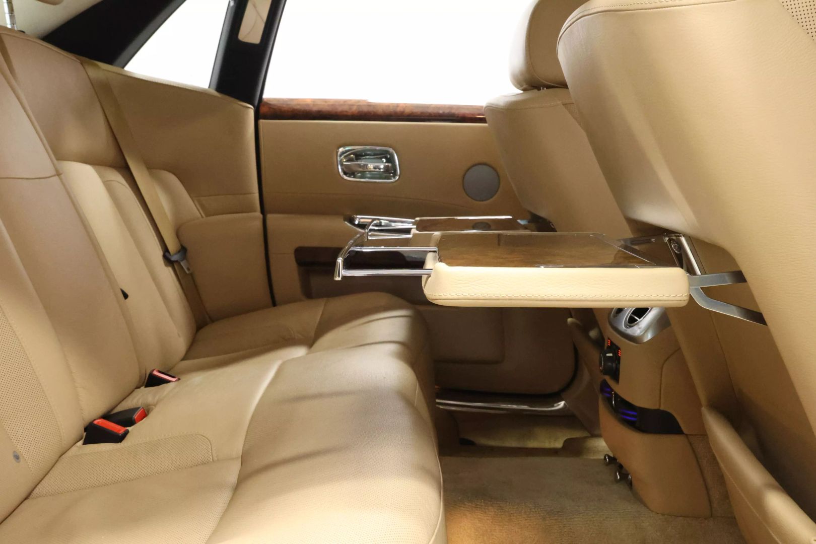 2010 Rolls-royce Ghost - Image 71