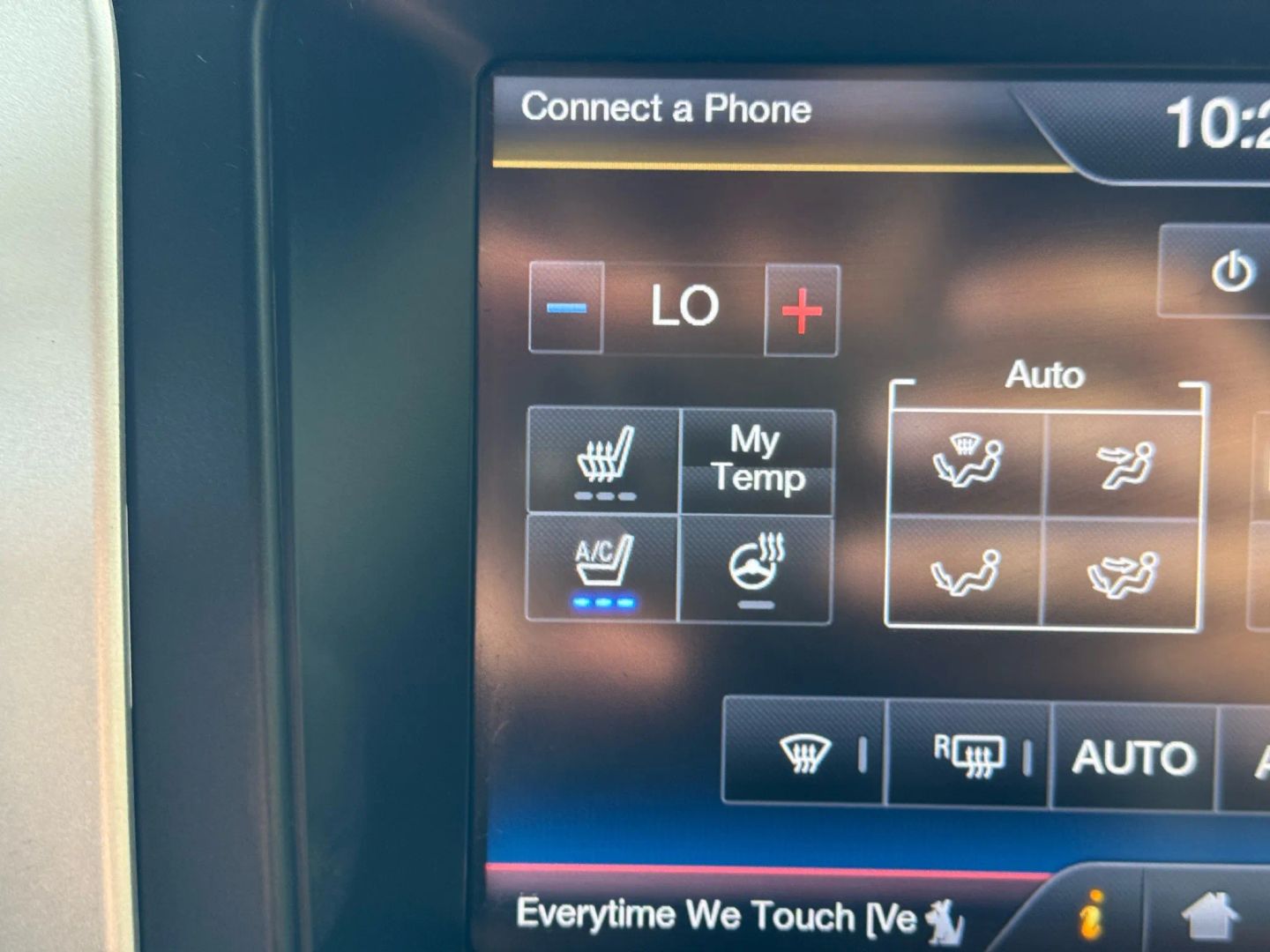 2015 Ford Explorer - Image 31