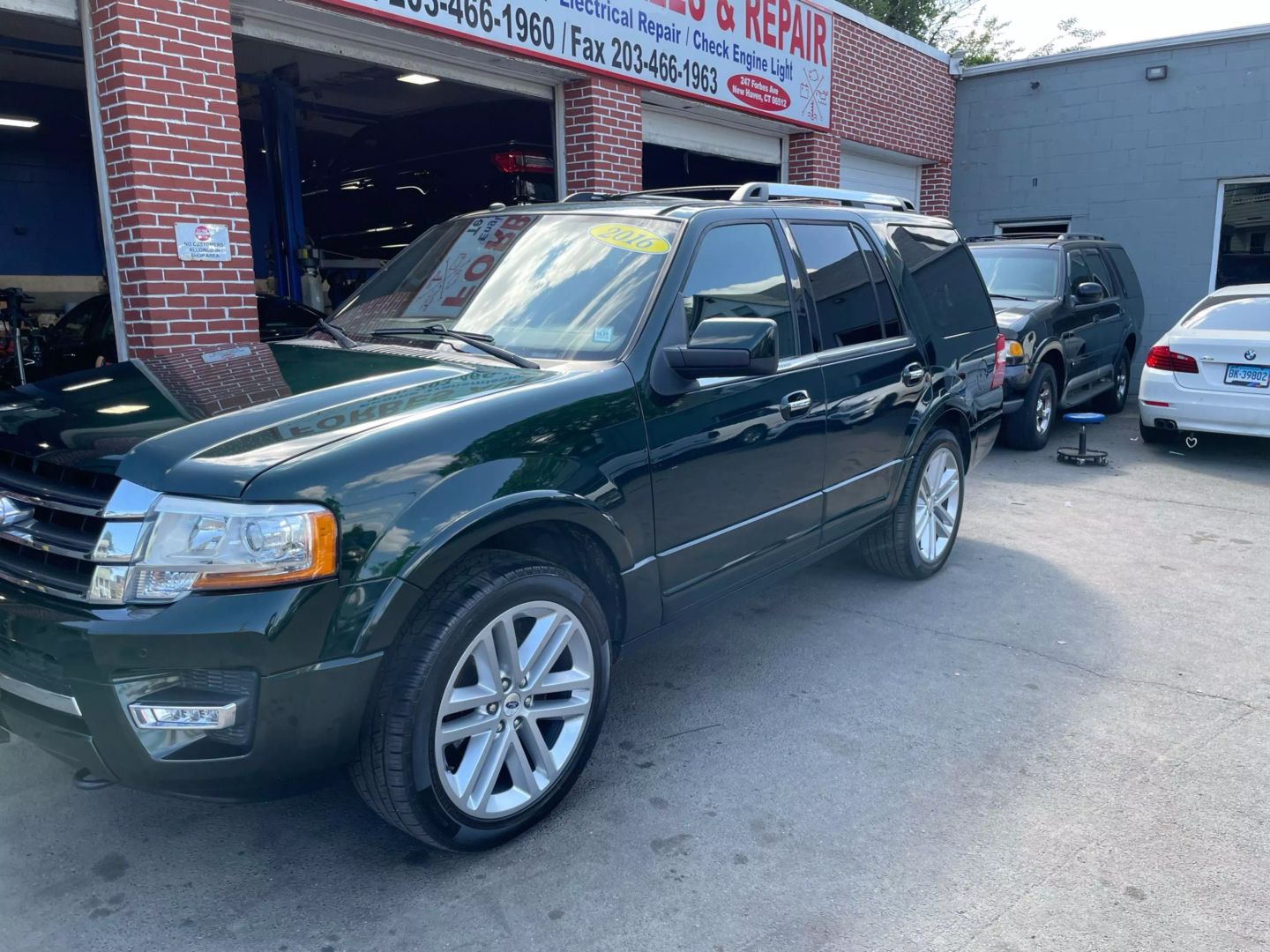 Image 2 of 2016 FORD EXPEDITION