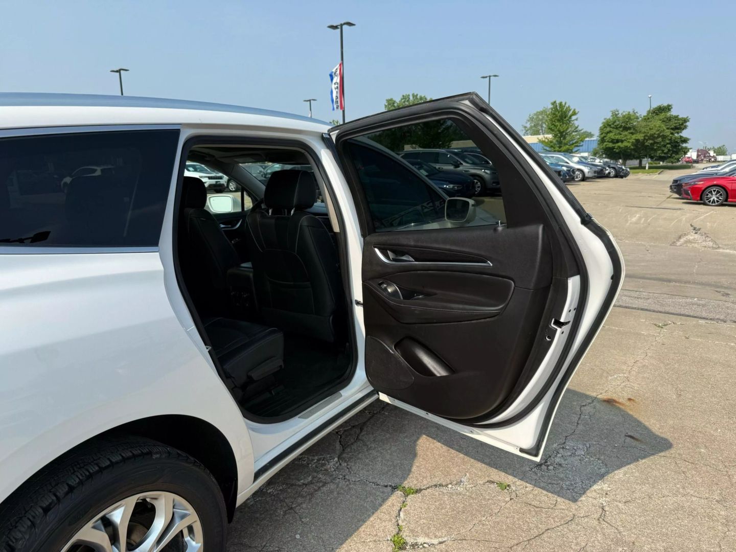 2020 Buick Enclave - Image 23
