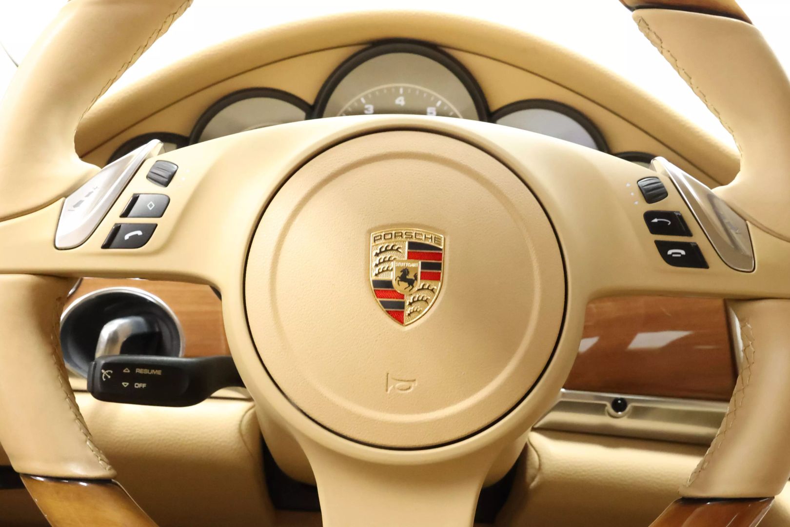 2014 Porsche Panamera - Image 26