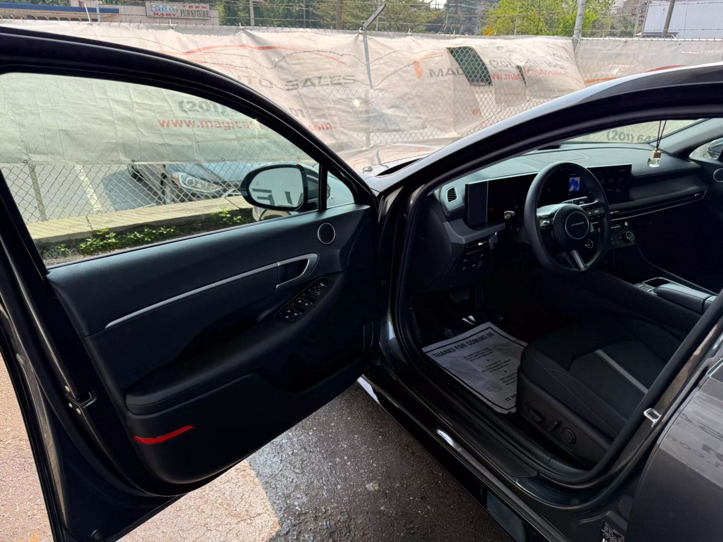 2025 Hyundai Sonata - Image 14