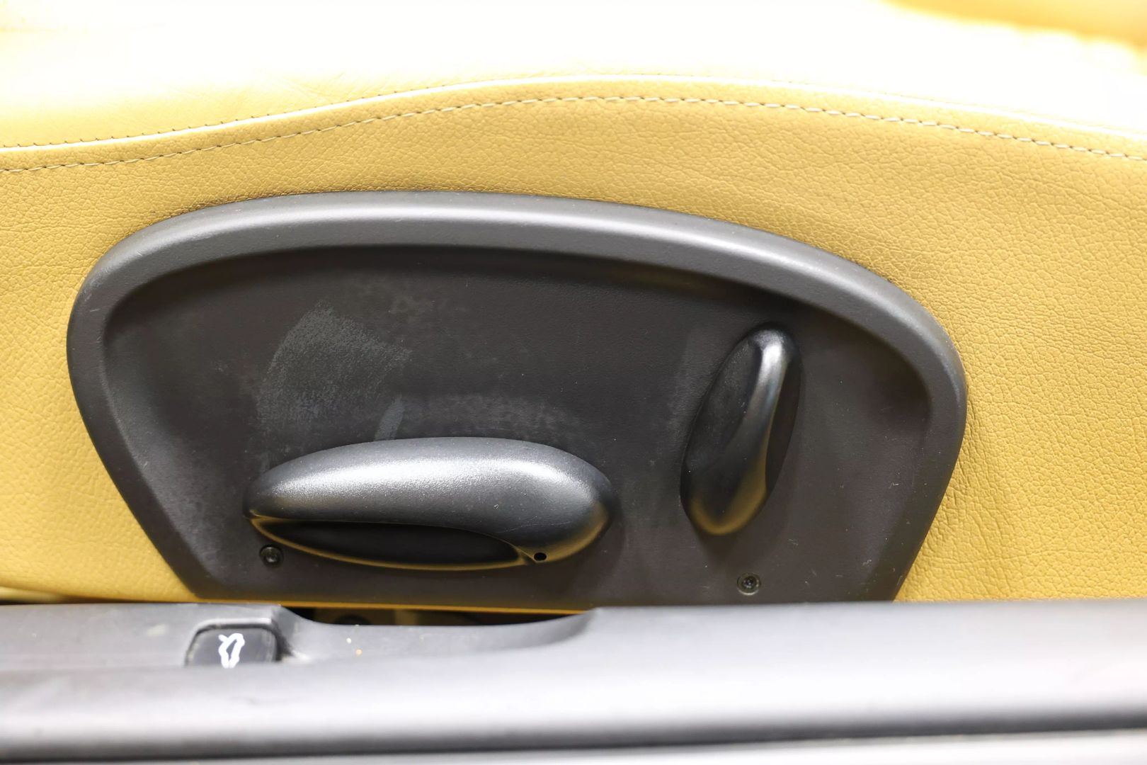2003 Porsche Boxster - Image 14