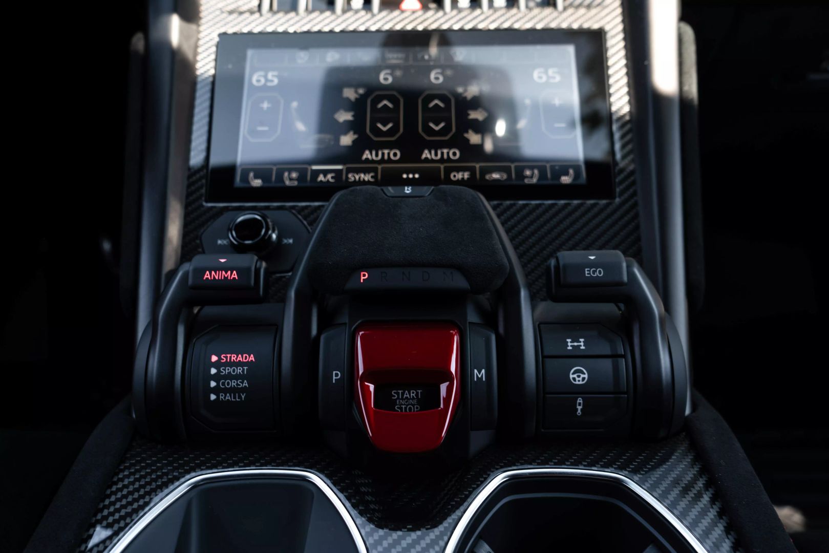 2024 Lamborghini Urus - Image 37