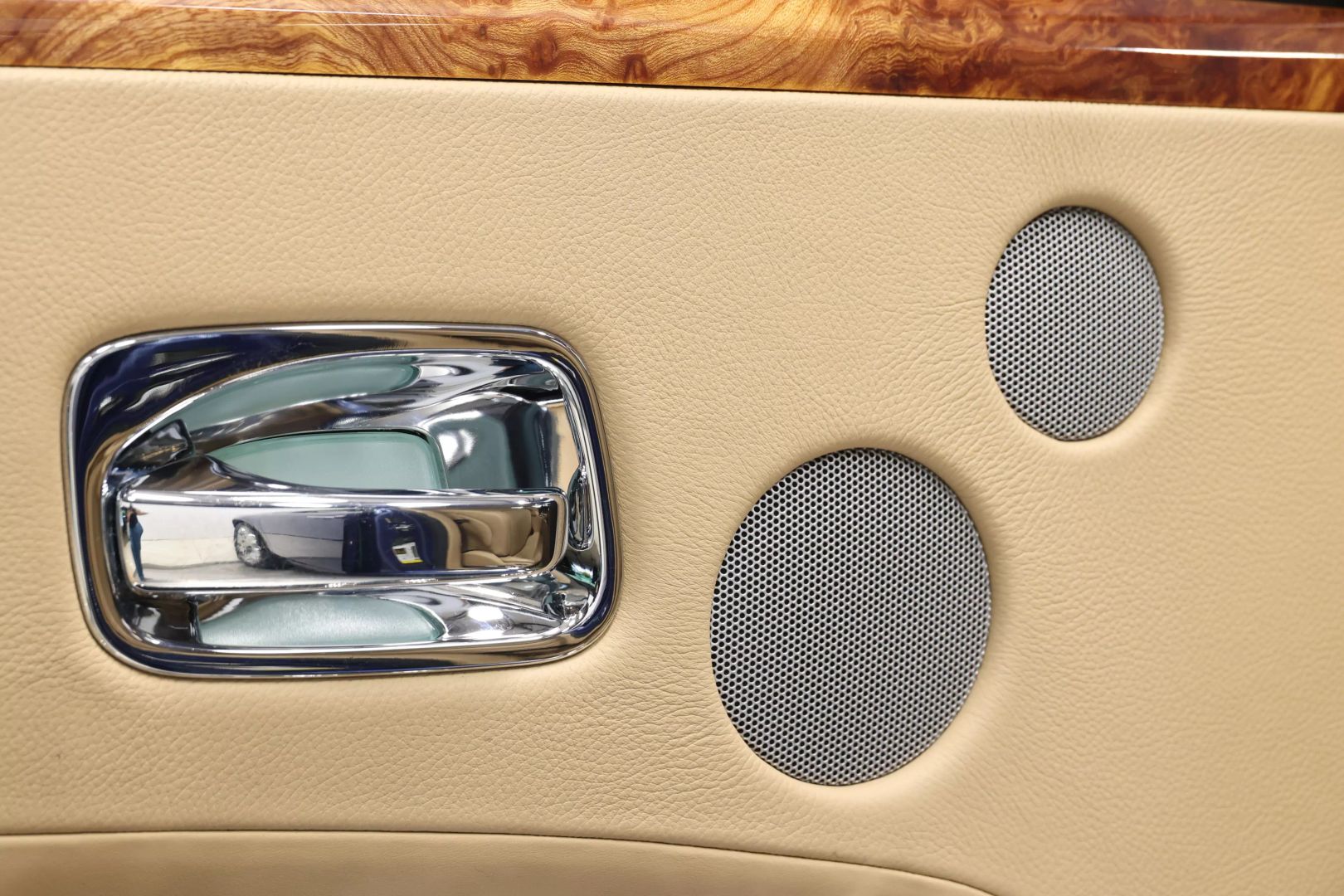2010 Rolls-royce Ghost - Image 12