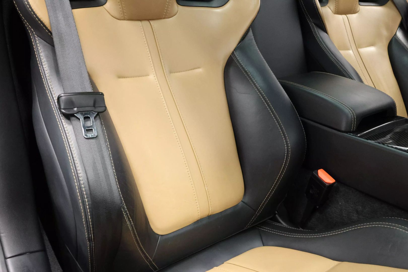 2015 Jaguar F-type - Image 60