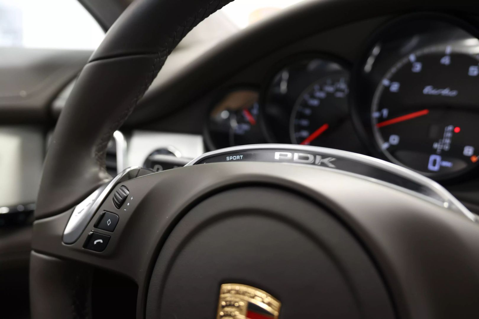 2014 Porsche Panamera - Image 47