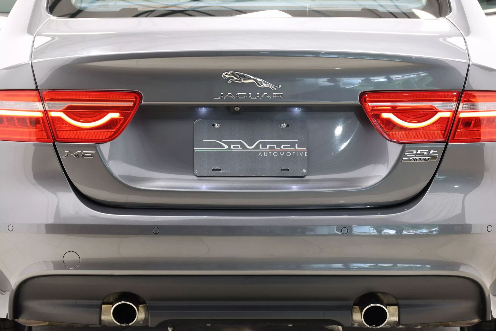 2019 Jaguar Xe - Image 60
