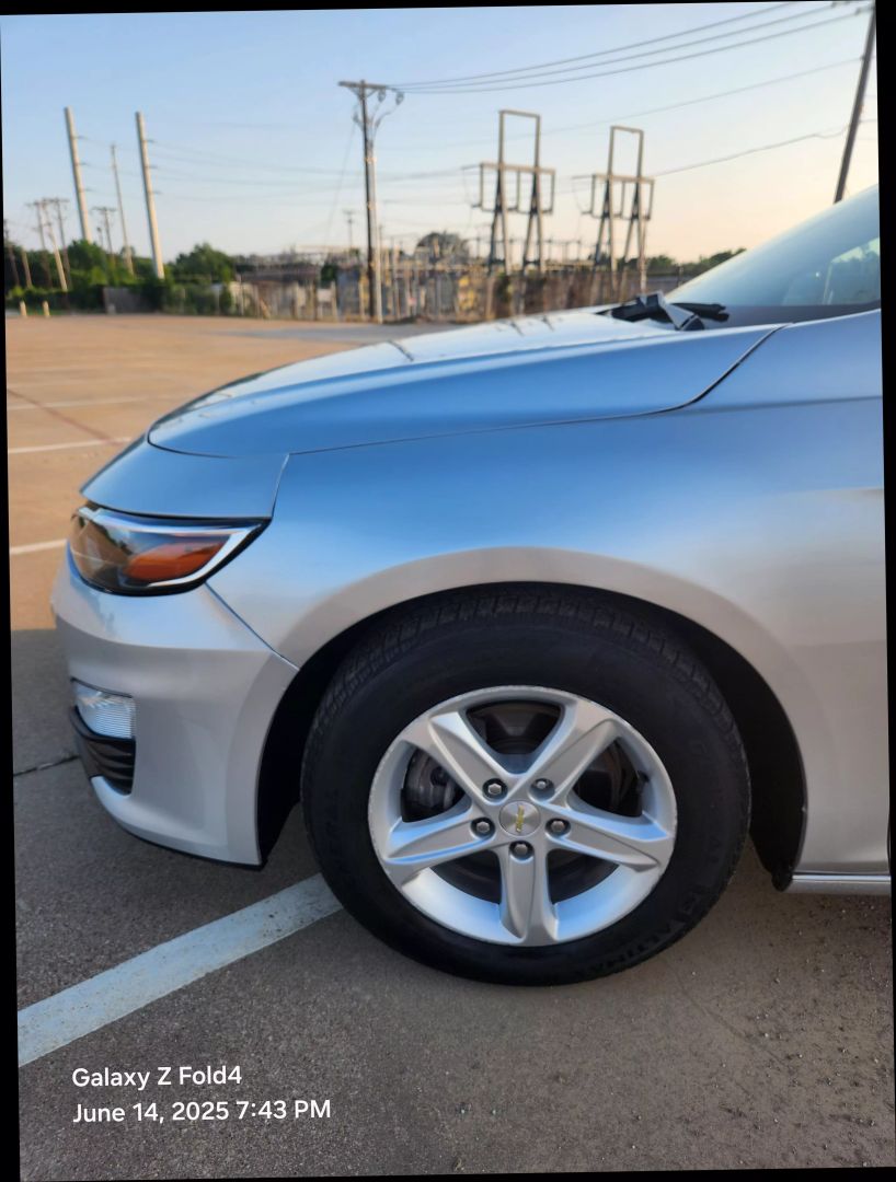 2020 Chevrolet Malibu - Image 8