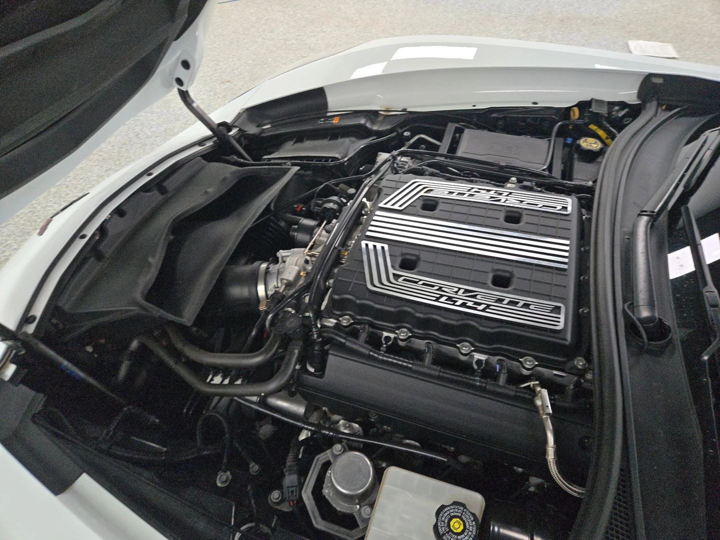 2019 Chevrolet Corvette - Image 20