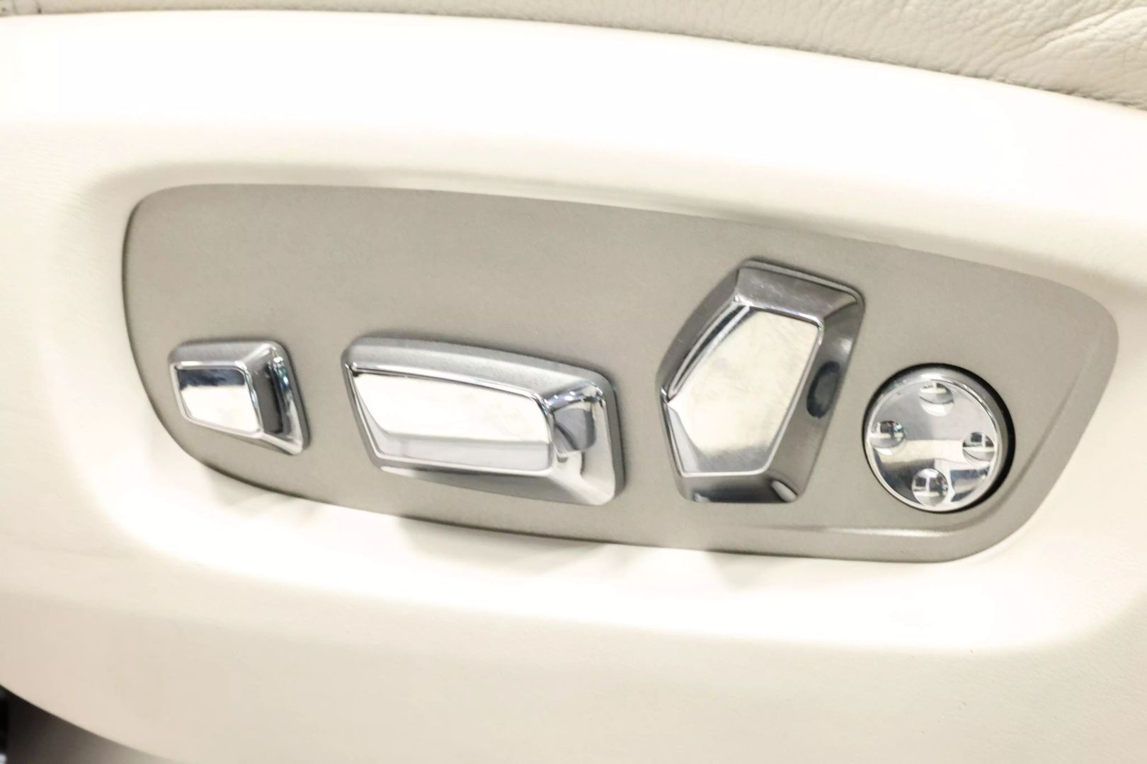 2015 Rolls-royce Ghost - Image 13
