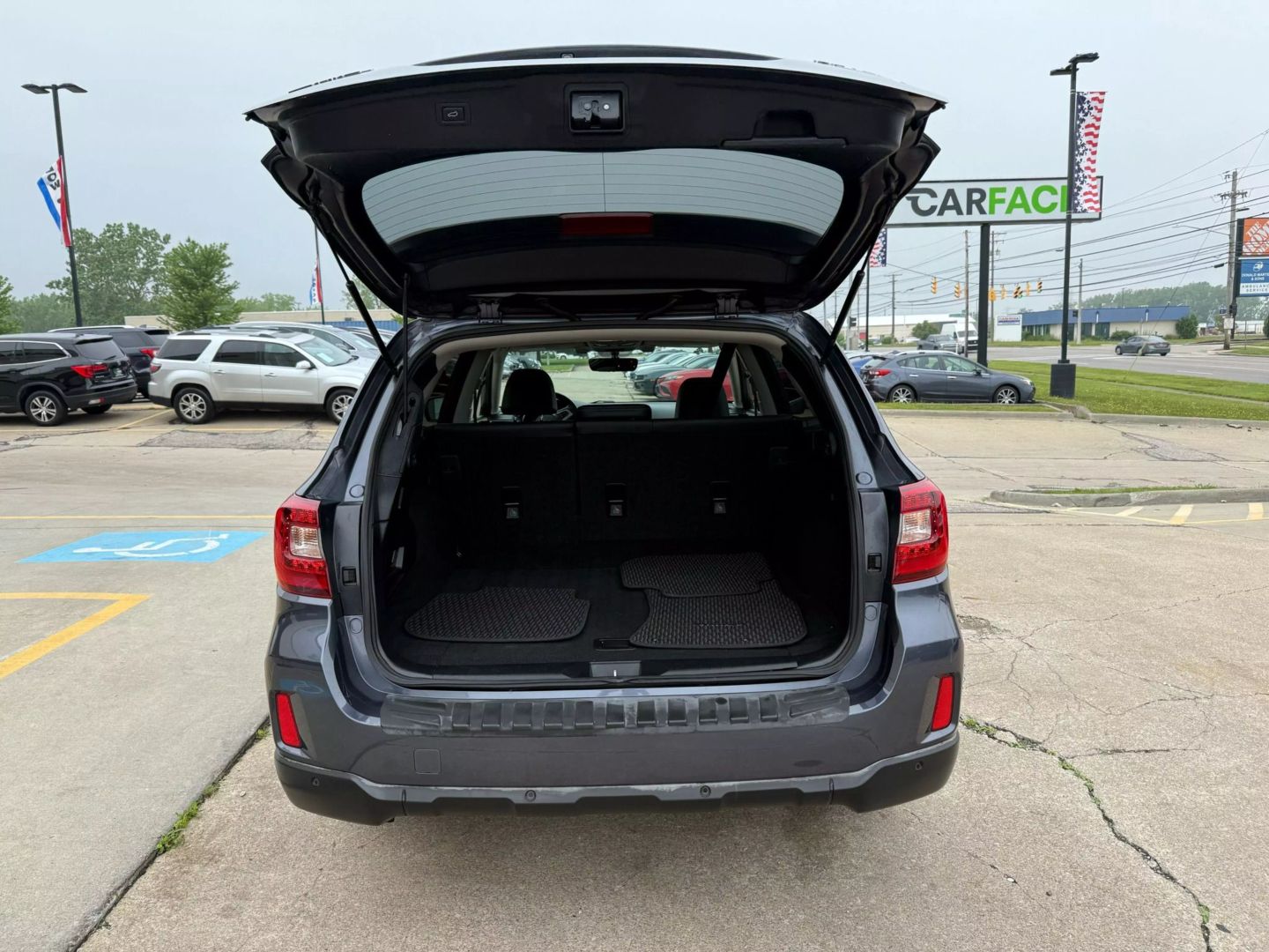 2017 Subaru Outback - Image 11